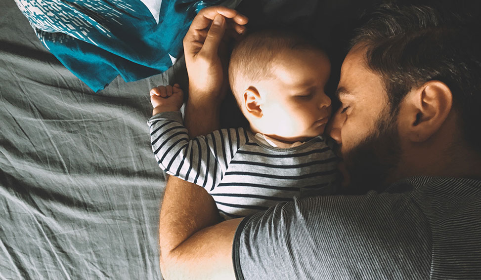 papa bébé congé parternité